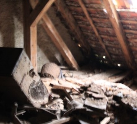 Půda v hopodářské budově