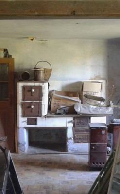 "Černá" kuchyň v září 2016